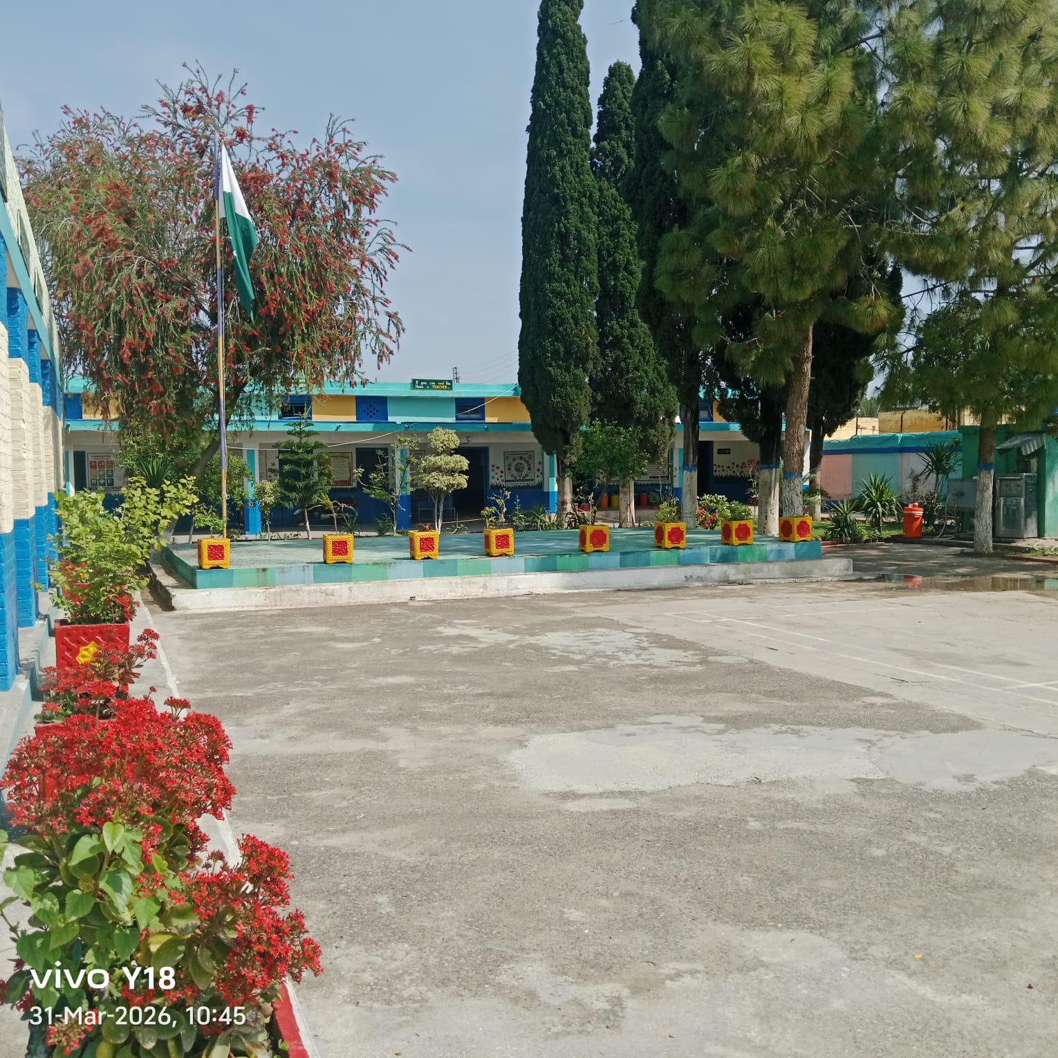 Courtyard & classrooms